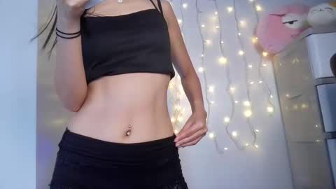 Snapshot of junovaughn chatting on 09/15/25, 02:22 junovaughn online show from 09/15/25, 02:22