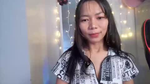 Snapshot of junovaughn chatting on 10/18/25, 12:57 junovaughn online show from 10/18/25, 12:57