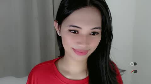 Snapshot of juny_lanyy chatting on 12/15/24, 03:31 Julia online show from 12/15/24, 03:31