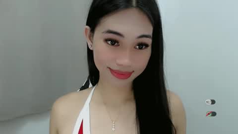 Snapshot of juny_lanyy chatting on 01/04/25, 11:00 Julia online show from 01/04/25, 11:00
