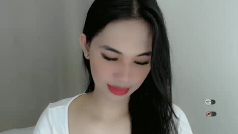 Snapshot of juny_lanyy chatting on 01/09/25, 11:14 Julia online show from 01/09/25, 11:14