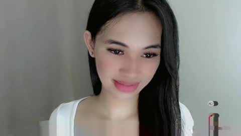 Snapshot of juny_lanyy chatting on 01/11/25, 05:18 Julia online show from 01/11/25, 05:18