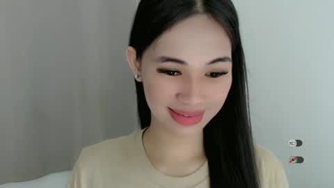 Snapshot of juny_lanyy chatting on 01/15/25, 11:21 Julia online show from 01/15/25, 11:21