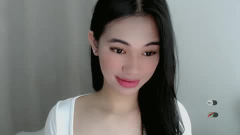 Snapshot of juny_lanyy chatting on 01/24/25, 11:26 Julia online show from 01/24/25, 11:26