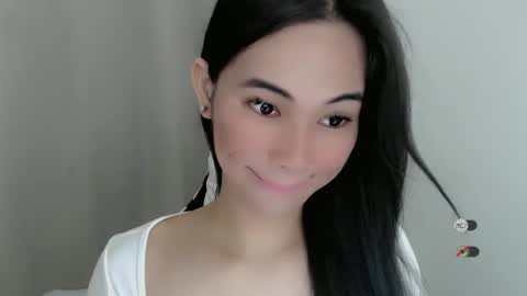 Snapshot of juny_lanyy chatting on 01/29/25, 05:45 Julia online show from 01/29/25, 05:45