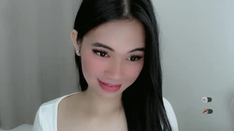 Snapshot of juny_lanyy chatting on 01/30/25, 06:32 Julia online show from 01/30/25, 06:32