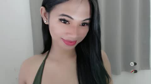 Snapshot of juny_lanyy chatting on 02/05/25, 01:26 Julia online show from 02/05/25, 01:26