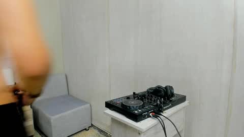 Jupiter online show from 11/28/25, 06:32