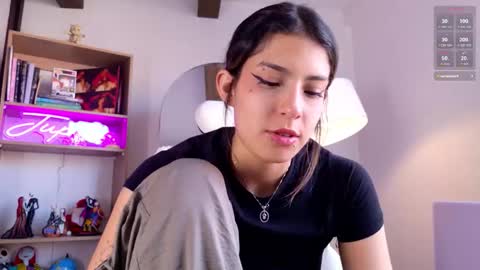 Snapshot of jupiter_sin_h chatting on 10/04/25, 09:24 Welcome to my new account online show from 10/04/25, 09:24