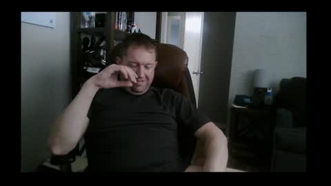 Snapshot of jusbeaz8722 chatting on 01/04/25, 09:20 JustnSide Unexxst online show from 01/04/25, 09:20