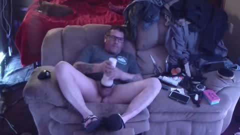 Snapshot of just4u2wantkikme chatting on 04/15/26, 06:09 justGerkinITinsta online show from 04/15/26, 06:09