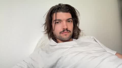 just_a_guy_with_a_big_cock online show from 06/08/26, 08:48