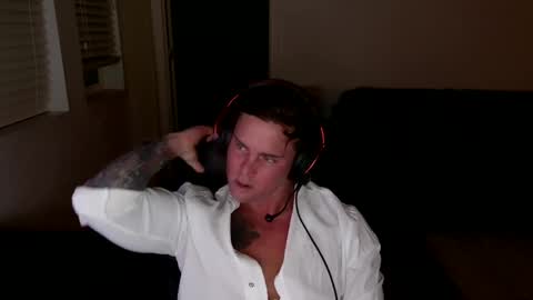 Snapshot of just_jayyyyy chatting on 12/24/24, 05:16 BlueEyedJayy online show from 12/24/24, 05:16