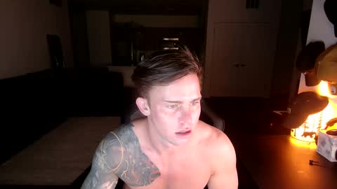 Snapshot of just_jayyyyy chatting on 01/08/25, 06:31 BlueEyedJayy online show from 01/08/25, 06:31