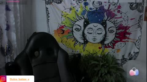 Snapshot of just_katiex chatting on 01/28/25, 03:25 Sofia online show from 01/28/25, 03:25