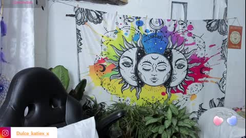 Snapshot of just_katiex chatting on 02/05/25, 10:08 Sofia online show from 02/05/25, 10:08