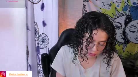 Snapshot of just_katiex chatting on 02/17/25, 10:25 Sofia online show from 02/17/25, 10:25