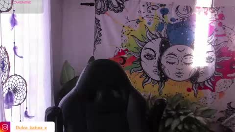 Snapshot of just_katiex chatting on 02/19/25, 09:25 Sofia online show from 02/19/25, 09:25