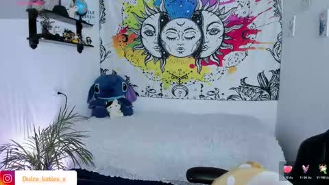 Sofia online show from 11/16/25, 10:32