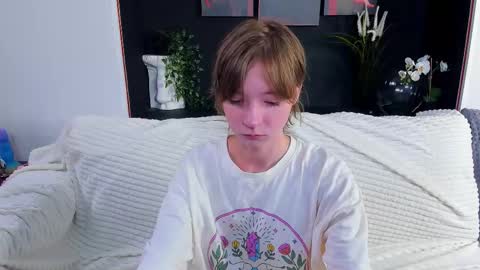 just_sayori online show from 09/14/25, 03:00