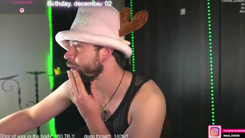 Snapshot of just_your_dreamboy chatting on 11/27/25, 11:18 Maxi online show from 11/27/25, 11:18