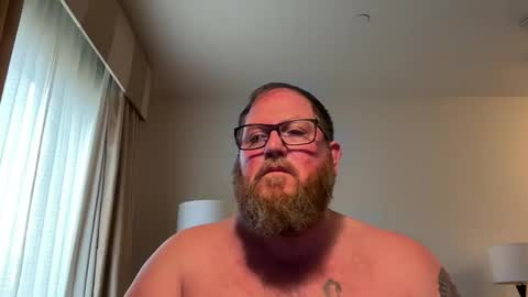 Snapshot of justaguyandnaked chatting on 01/26/25, 10:57 justaguyandnaked online show from 01/26/25, 10:57