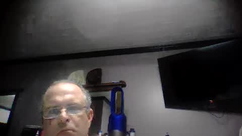 Snapshot of justaskforbiga chatting on 11/02/25, 11:40 Tohiptwoquit online show from 11/02/25, 11:40