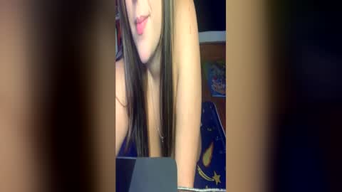 justblossom online show from 06/19/26, 07:01