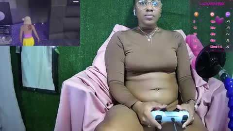 Snapshot of justfuckn chatting on 02/15/25, 11:14 LOYALTY online show from 02/15/25, 11:14