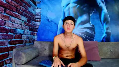 Snapshot of justin_ortiz chatting on 06/01/26, 06:42 Justin Ortiz online show from 06/01/26, 06:42