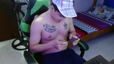 justin_taylor02 online show from 09/29/25, 11:31