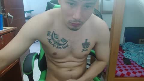 justin_taylor02 online show from 10/02/25, 02:57