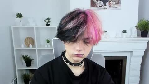 JUSTIN online show from 09/24/25, 08:23