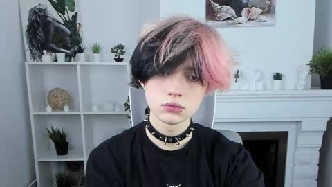 JUSTIN online show from 10/11/25, 12:15