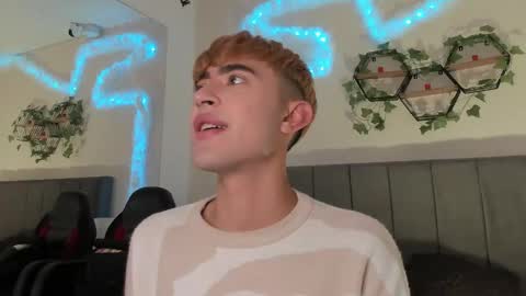 Justin online show from 09/15/25, 11:21