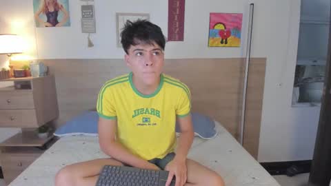 Snapshot of justinbiler chatting on 10/06/25, 12:24 Justin online show from 10/06/25, 12:24