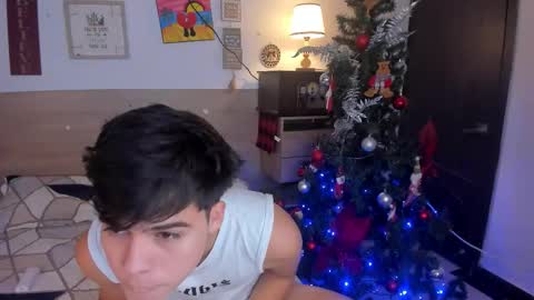 Snapshot of justinbiler chatting on 12/14/25, 12:32 Justin online show from 12/14/25, 12:32