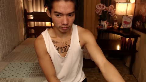 Snapshot of justine_hunk chatting on 12/22/24, 11:33 justine_hunk online show from 12/22/24, 11:33