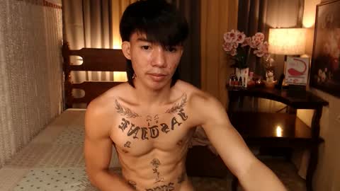 Snapshot of justine_hunk chatting on 01/01/25, 11:29 justine_hunk online show from 01/01/25, 11:29