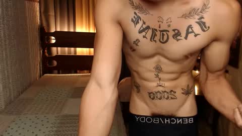 Snapshot of justine_hunk chatting on 01/10/25, 07:25 justine_hunk online show from 01/10/25, 07:25