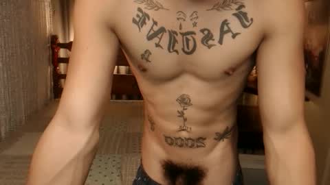 justine_hunk online show from 10/07/25, 06:32