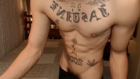 justine_hunk online show from 02/26/26, 06:18