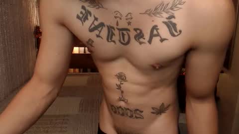 justine_hunk online show from 06/09/26, 06:03