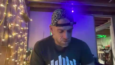 Snapshot of justinmoore1987 chatting on 12/11/24, 08:47 justinmoore1987 online show from 12/11/24, 08:47