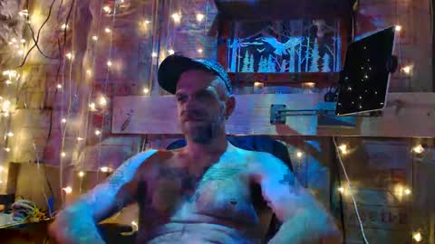 Snapshot of justinmoore1987 chatting on 01/16/25, 02:41 justinmoore1987 online show from 01/16/25, 02:41