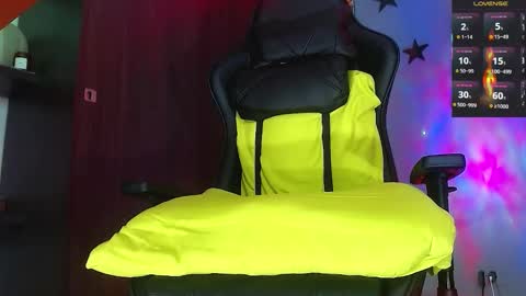 Snapshot of justinsc chatting on 10/31/25, 07:20 Justinsc online show from 10/31/25, 07:20