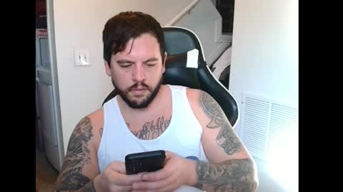 Snapshot of justintym69 chatting on 11/19/25, 05:02 justintym69 online show from 11/19/25, 05:02