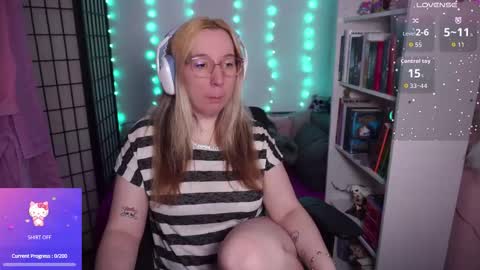 Snapshot of justkerryx chatting on 10/13/25, 08:36 Kerry online show from 10/13/25, 08:36