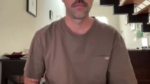 Snapshot of justmeandyou00 chatting on 09/18/25, 07:43 justmeandyou00 online show from 09/18/25, 07:43