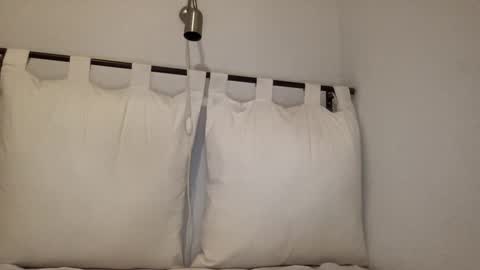 justmeandyou00 online show from 11/26/25, 06:42